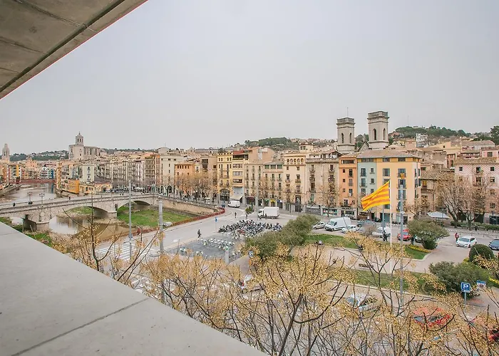 Flateli - Plaça Catalunya 42